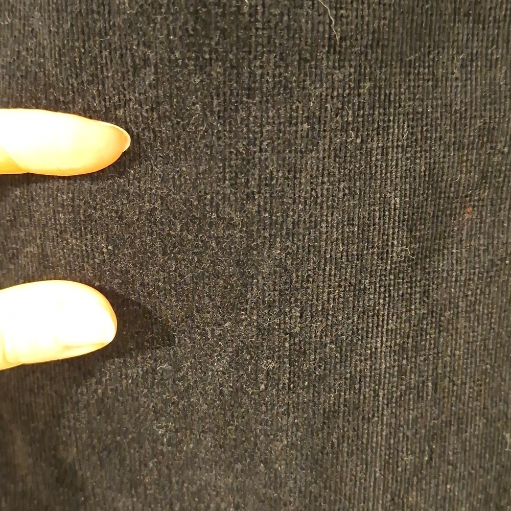Women's Black Corduroy/Velveteen Skirt w/ Centre Pleat Detail (Size US 12) - Picture 4 of 6